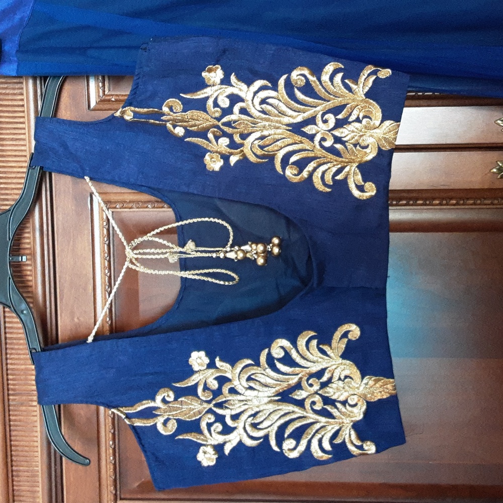 Custom Handmade Sari - Picture 2 of 3